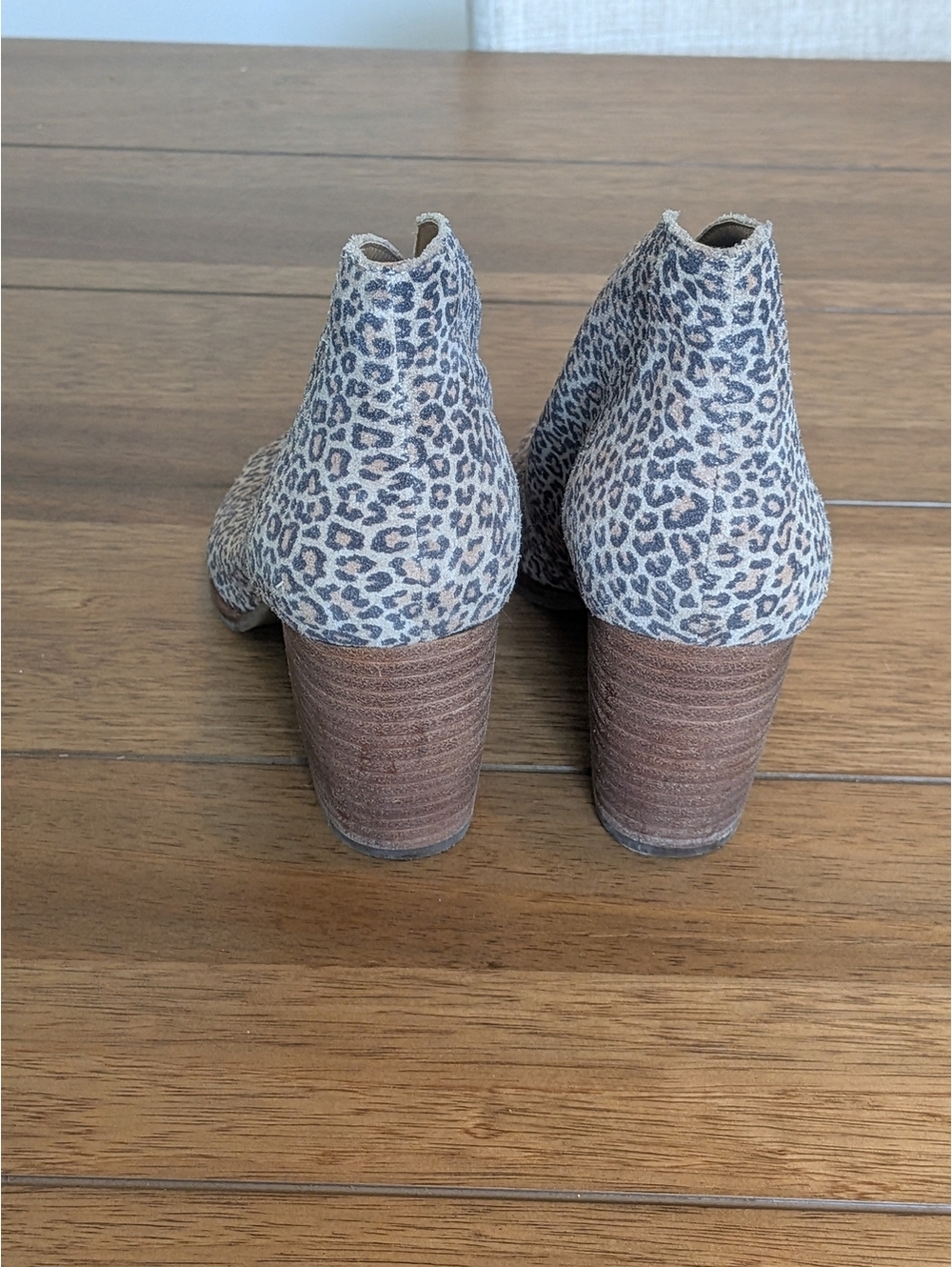 Lucky Brand Joal Leopard Print Peep-Toe Block Heel Booties 8M Chunky Block Heel - Picture 4 of 8